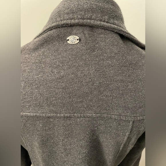 Athleta Long Sleeve Grey Zipper Jacket Size S - Picture 6 of 9